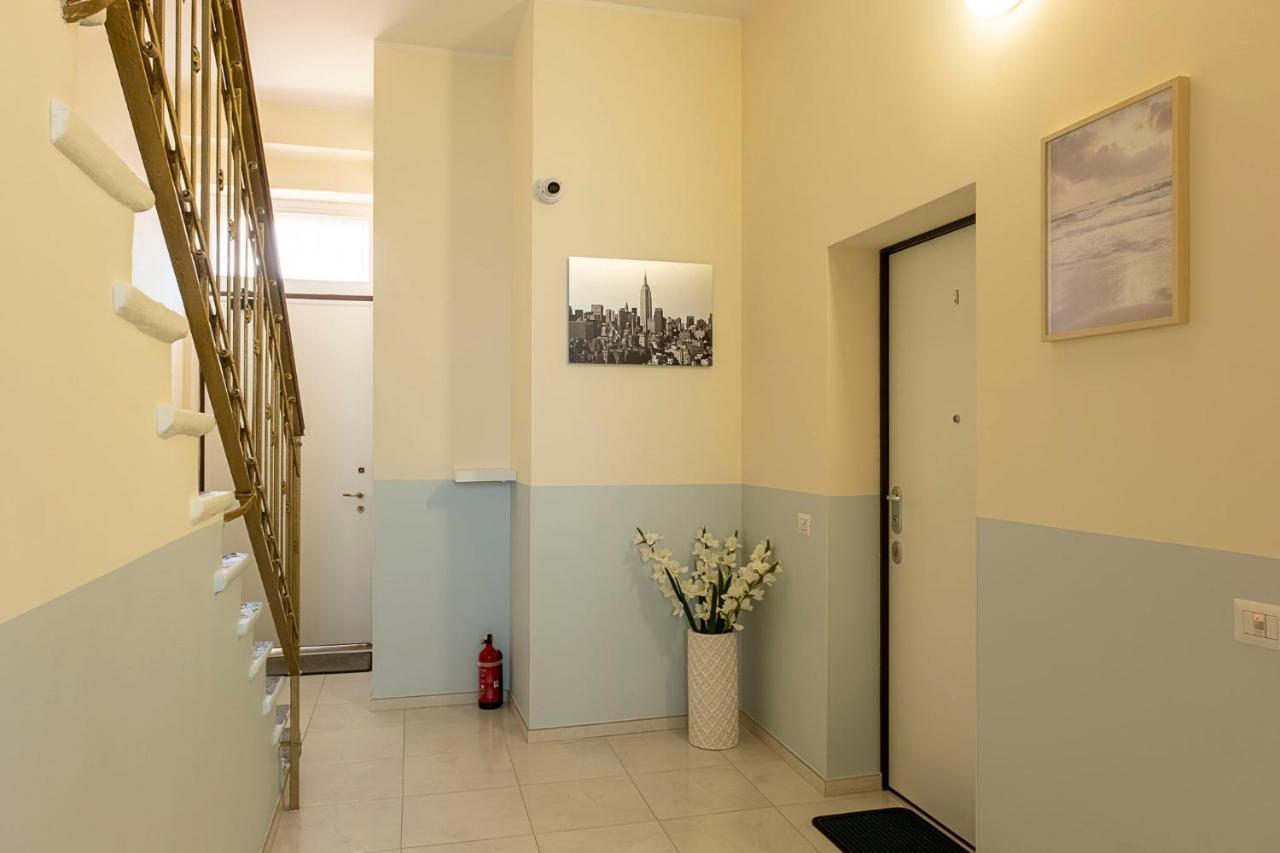 Leader Apartment 4 - Monzino - Hockey Msg Arena - Linate - Milan Exterior photo